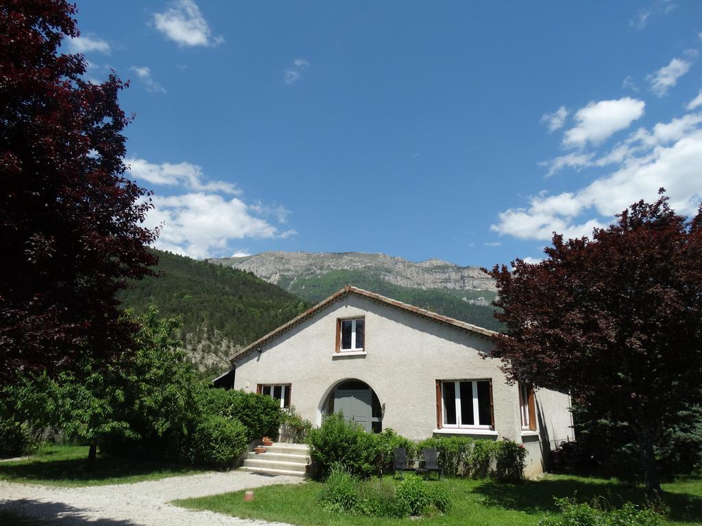 L'Enclos B&B Châtillon-en-Diois Exterior foto